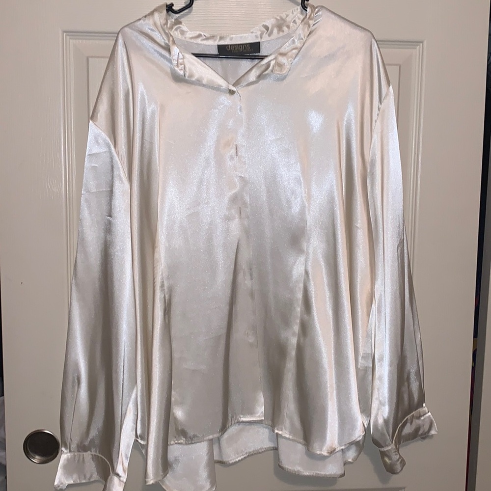 Designs by Lane Bryant Blouse.